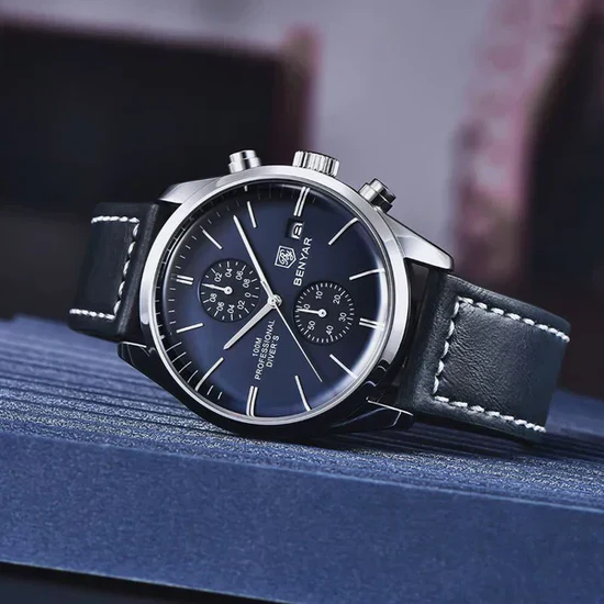 Classic Aventri leather watch